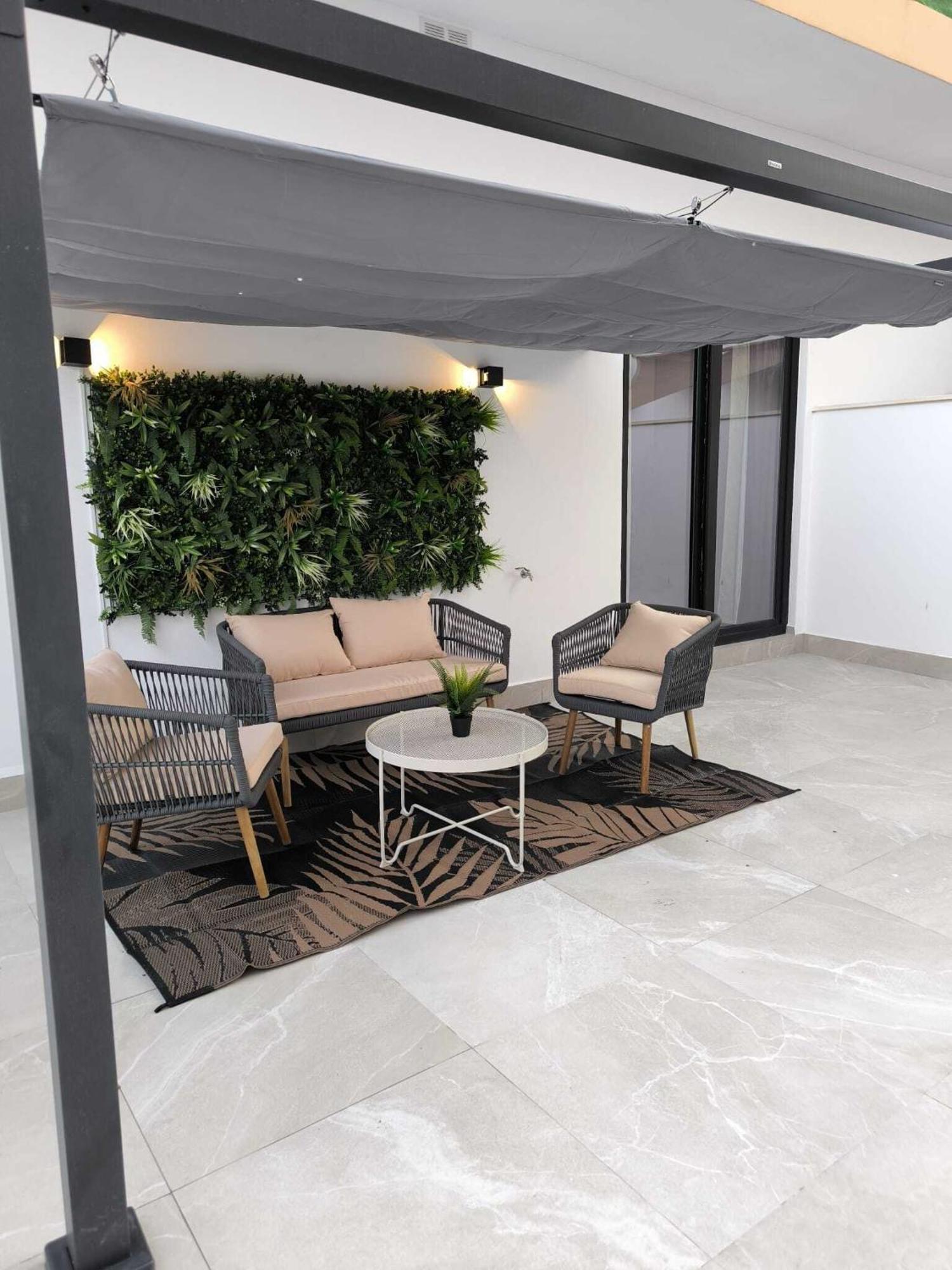 One-Bedroom Apartment with Terrace,1677221602:JPEG